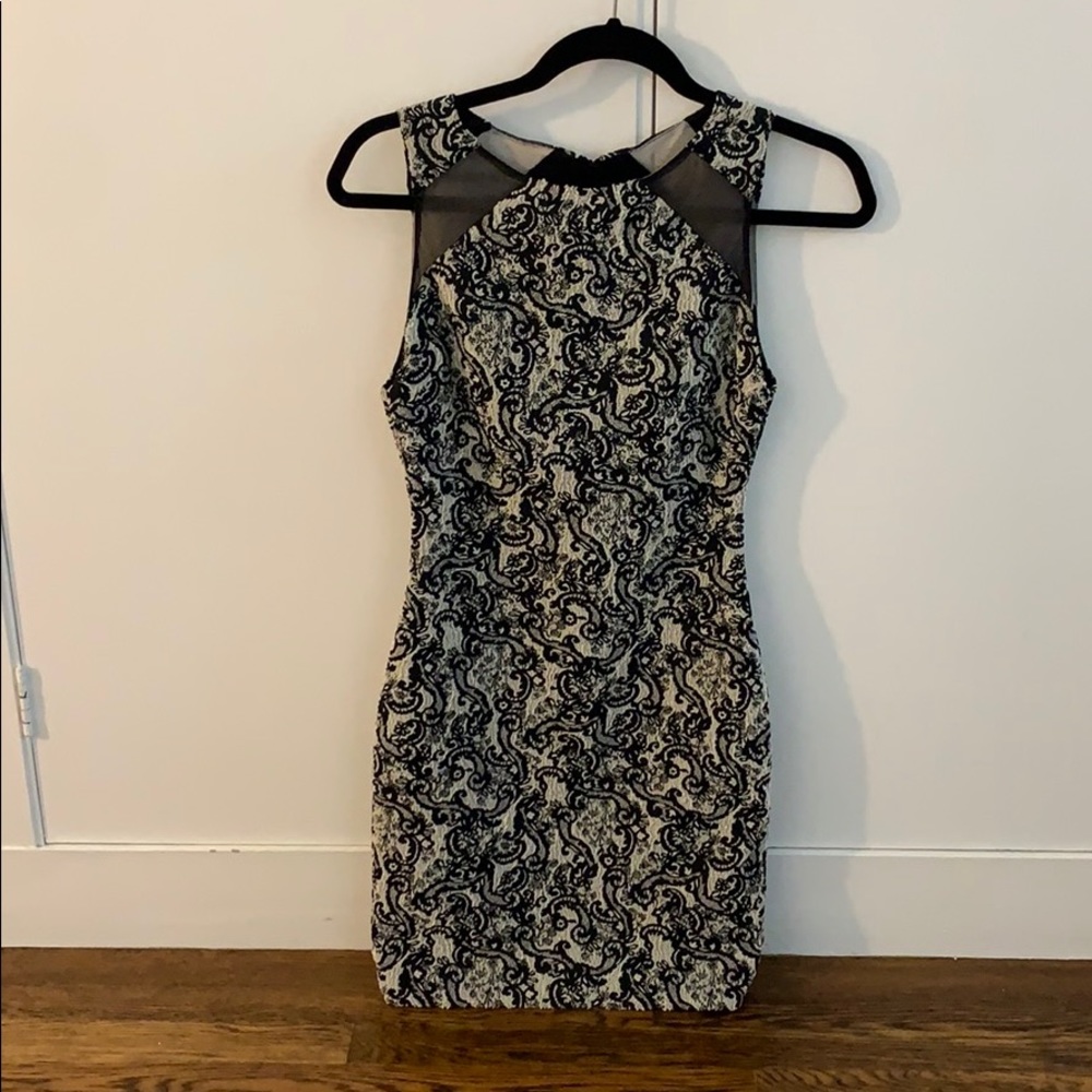 Alice & Olivia Black and Beige Sheath Dress